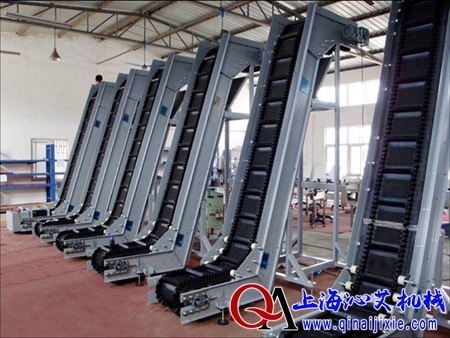 Z型皮帶爬坡提升機